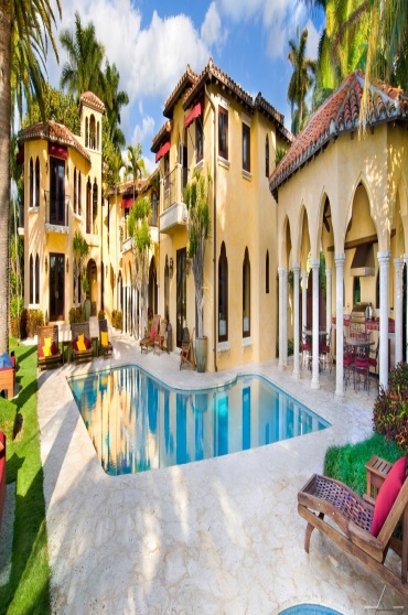 2694 North Castle Cary Causeway- Compiègne- Illinois, 1 Bedroom Bedrooms, 6 Rooms Rooms,7 BathroomsBathrooms,Apartment,For Sale,1044